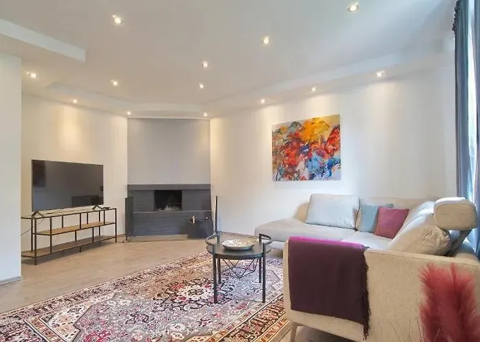 Luxurioese 2,5 Zimmer Oase Komplett Ausgestattet In Top Lage